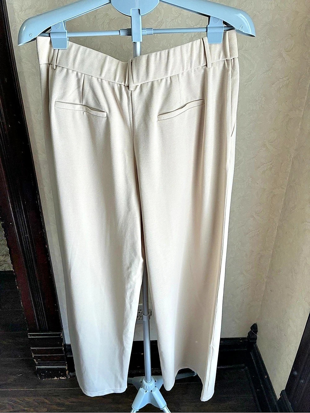 OGL Wide Leg Trousers in Beige Size Large NWT - Picture 2 of 7